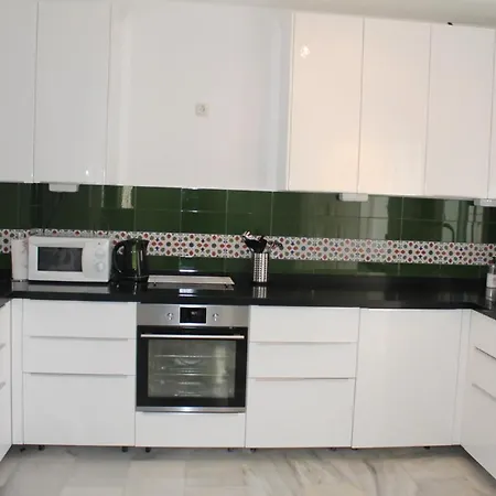 Pueblo Lucena Bj 5 Nerja